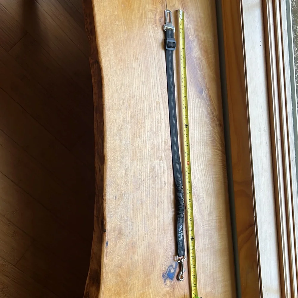 Seat belt for dogs + free gift 🎁 NWOT